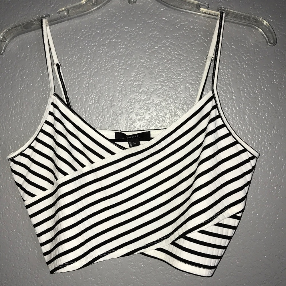 FOREVER 21 crop top